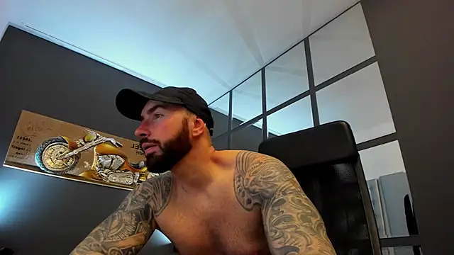 AronGrant online show from 02/04/25, 08:24