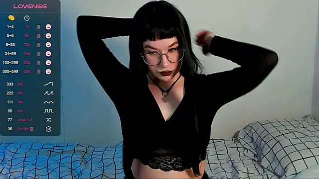 Snapshot of MyNameIsLilith chatting on 01/09/26, 03:20 MyNameIsLilith online show from 01/09/26, 03:20