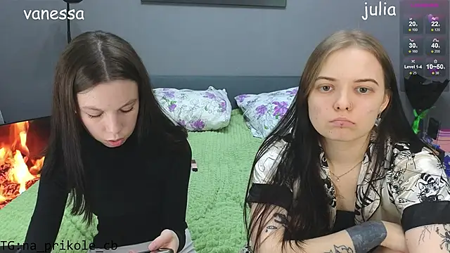 Snapshot of doll_lol_ chatting on 12/05/24, 08:22 doll lol online show from 12/05/24, 08:22