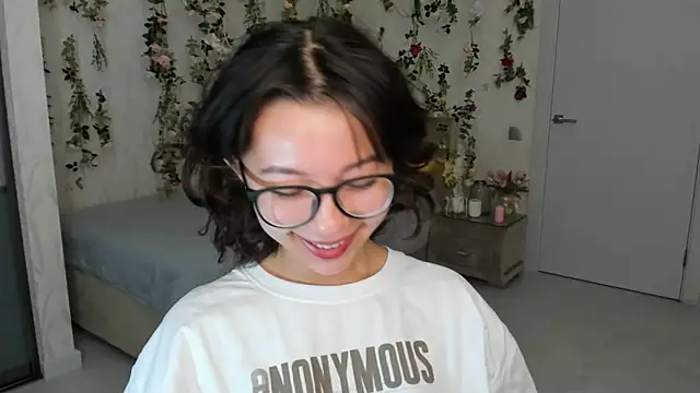 AgnieszkaBanana online show from 09/18/25, 04:03