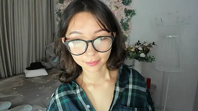 AgnieszkaBanana online show from 10/23/25, 10:14