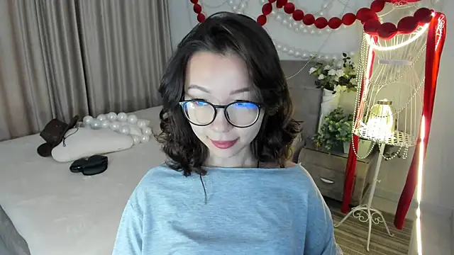 Snapshot of AgnieszkaBanana chatting on 05/19/26, 04:08 AgnieszkaBanana online show from 05/19/26, 04:08