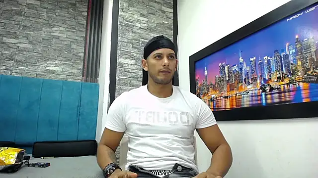 Chris Dick23 online show from 03/07/26, 04:42