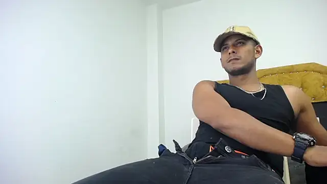 Chris Dick23 online show from 04/23/26, 03:30