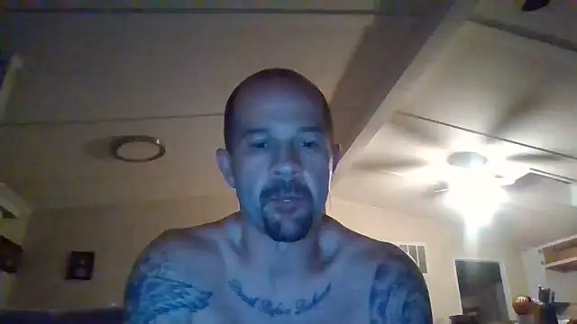 Snapshot of Kinkster615 chatting on 06/04/26, 01:00 Kinkster615 online show from 06/04/26, 01:00