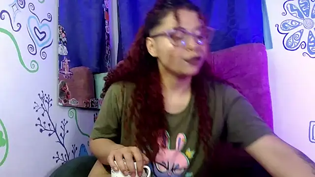 Snapshot of 420viol3ta_ chatting on 06/20/26, 01:30 420viol3ta online show from 06/20/26, 01:30