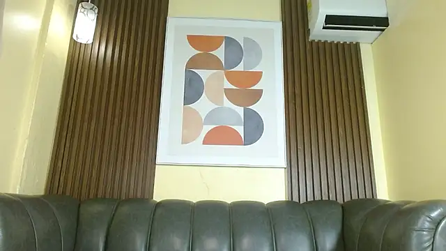 Nicole Ramires online show from 03/06/26, 04:14