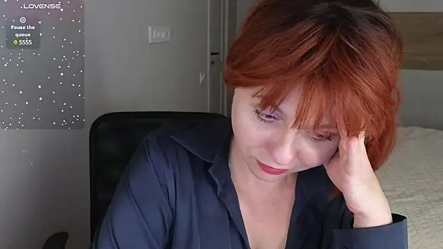 Snapshot of Gray_swann chatting on 01/13/25, 09:52 Gray swann online show from 01/13/25, 09:52