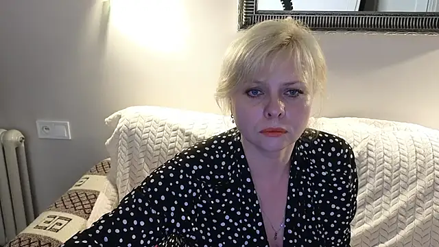 Snapshot of Gray_swann chatting on 03/04/25, 08:16 Gray swann online show from 03/04/25, 08:16