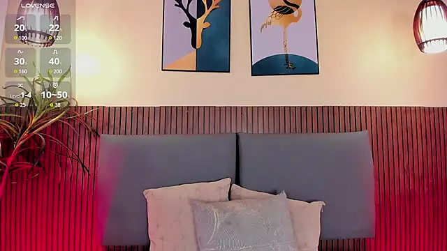 NicolleeEvanss online show from 09/09/25, 12:15