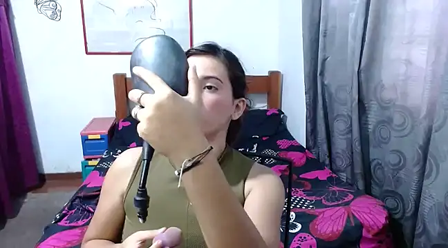 LadyMilk003 online show from 01/23/25, 03:22