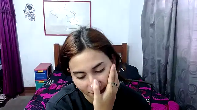LadyMilk003 online show from 09/30/25, 03:39