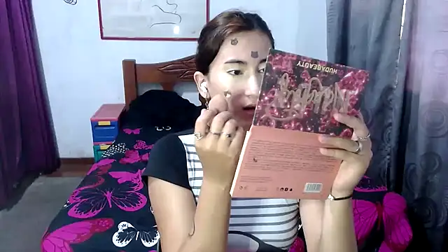LadyMilk003 online show from 10/07/25, 03:20
