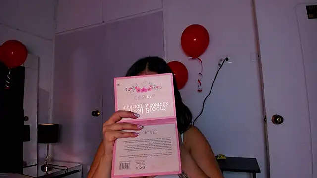Snapshot of Miaa_Garcia chatting on 02/14/25, 08:59 Miaa Garcia online show from 02/14/25, 08:59