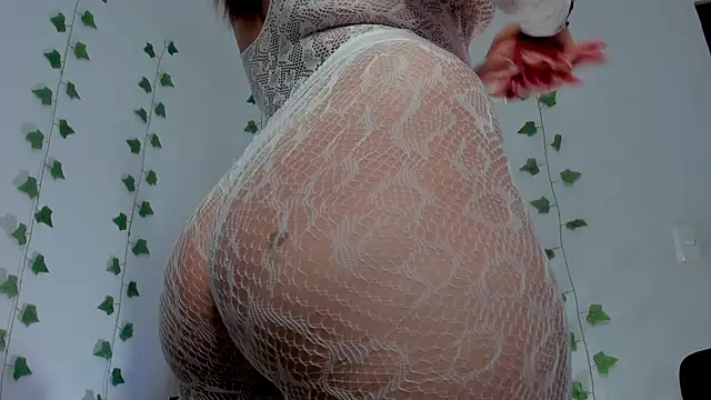 Miaa Garcia online show from 04/06/26, 10:22