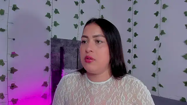Snapshot of Miaa_Garcia chatting on 06/16/26, 11:07 Miaa Garcia online show from 06/16/26, 11:07