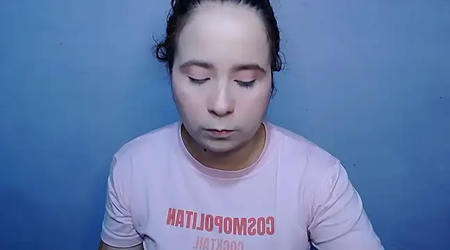 Snapshot of SubLayla01 chatting on 12/06/24, 06:28 SubLayla01 online show from 12/06/24, 06:28