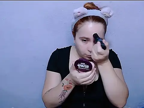 Snapshot of SubLayla01 chatting on 08/01/26, 05:56 SubLayla01 online show from 08/01/26, 05:56