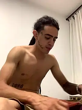 JovenDesobediente online show from 09/24/25, 06:28