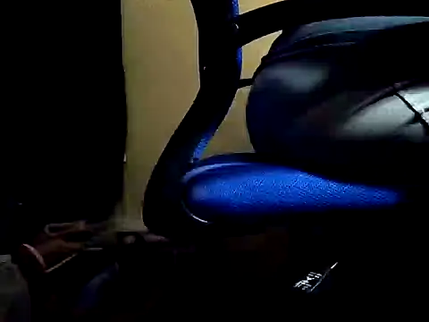 Snapshot of missthickness35_Pika chatting on 03/04/25, 07:30 missthickness35 Pika online show from 03/04/25, 07:30