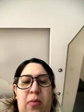 amooraaamoon online show from 10/24/25, 12:34