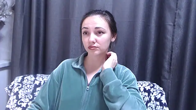 Snapshot of StacyMind chatting on 10/15/25, 07:47 StacyMind online show from 10/15/25, 07:47