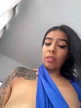 Snapshot of AbbyFtLuna chatting on 01/03/25, 08:01 AbbyFtLuna online show from 01/03/25, 08:01