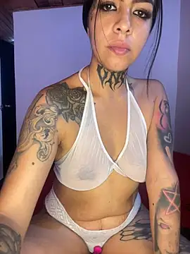 Snapshot of AbbyFtLuna chatting on 02/16/25, 09:05 AbbyFtLuna online show from 02/16/25, 09:05