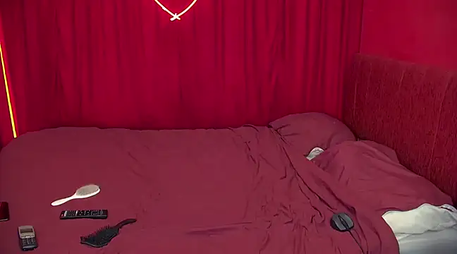 Snapshot of FerrariRedxBabestation chatting on 01/18/25, 02:55 FerrariRedxBabestation online show from 01/18/25, 02:55