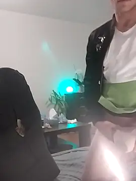 Kamien32 online show from 12/22/25, 09:45