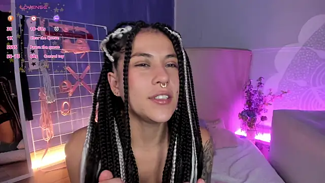 Snapshot of Hellen_dumont chatting on 01/27/25, 05:25 Hellen dumont online show from 01/27/25, 05:25