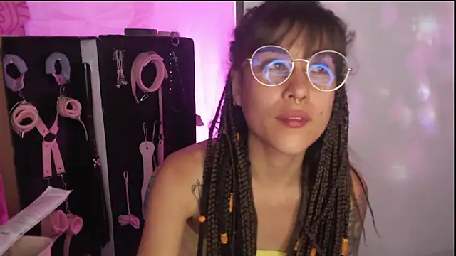 Snapshot of Hellen_dumont chatting on 07/02/26, 03:34 Hellen dumont online show from 07/02/26, 03:34