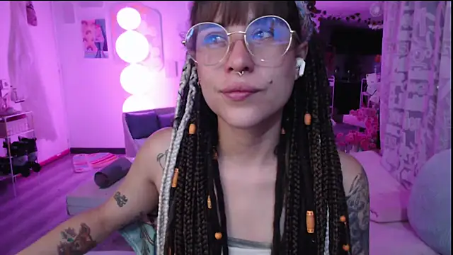 Snapshot of Hellen_dumont chatting on 07/23/26, 02:53 Hellen dumont online show from 07/23/26, 02:53