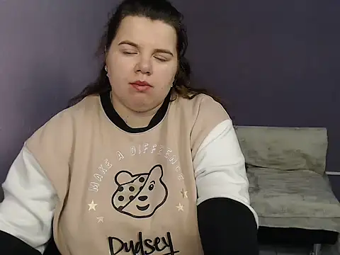 so shy online show from 09/26/25, 06:50