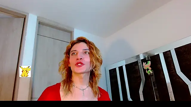 Snapshot of honey_skin chatting on 02/17/25, 04:42 honey skin online show from 02/17/25, 04:42