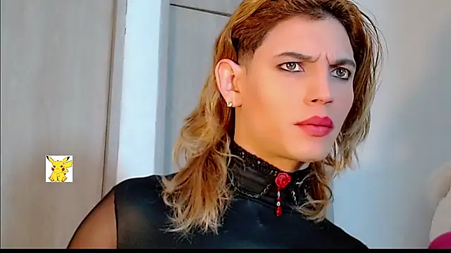 Snapshot of honey_skin chatting on 02/26/25, 02:26 honey skin online show from 02/26/25, 02:26