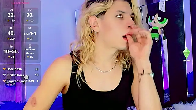 Snapshot of honey_skin chatting on 09/17/25, 11:28 honey skin online show from 09/17/25, 11:28