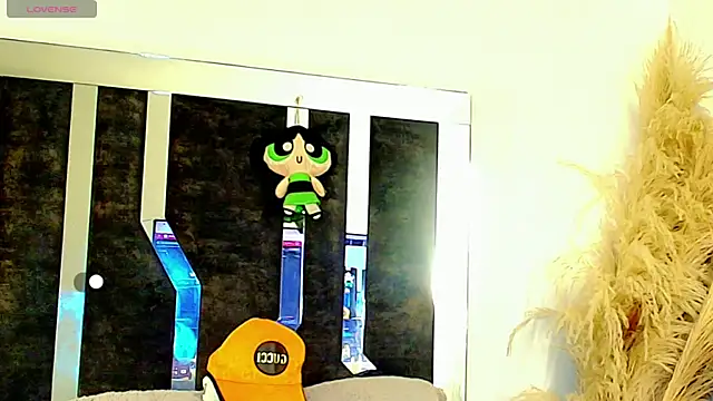 honey skin online show from 04/12/26, 02:49