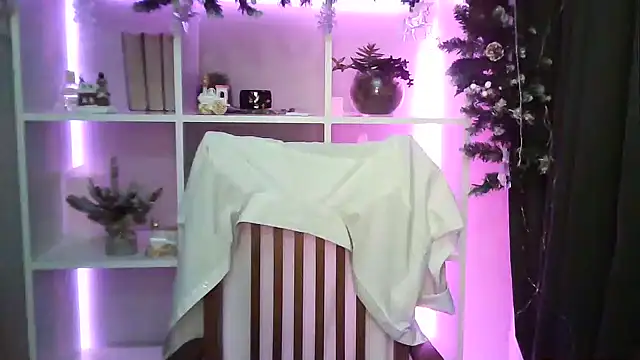 Snapshot of X_Alisa chatting on 01/16/25, 07:31 X Alisa online show from 01/16/25, 07:31