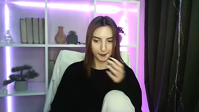 Snapshot of X_Alisa chatting on 02/14/25, 07:23 X Alisa online show from 02/14/25, 07:23