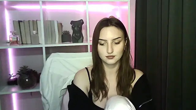 Snapshot of X_Alisa chatting on 10/12/25, 06:29 X Alisa online show from 10/12/25, 06:29