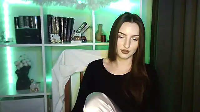 X Alisa online show from 01/12/26, 07:41