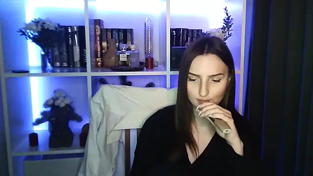 X Alisa online show from 03/11/26, 07:53