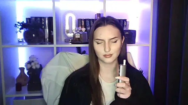 X Alisa online show from 04/24/26, 06:43