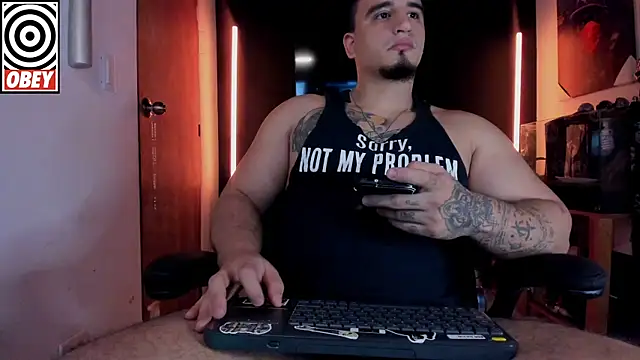 kingbear777 online show from 12/21/25, 01:35