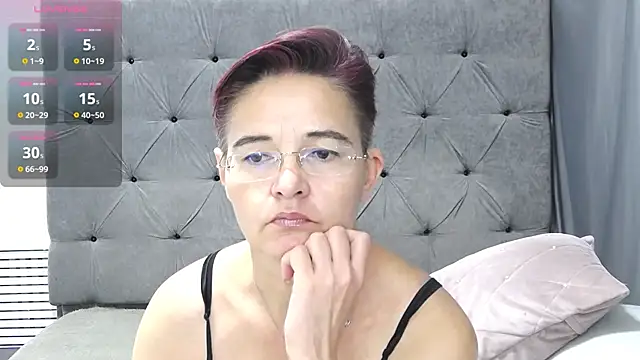 StaceyDarling online show from 11/22/25, 05:01