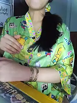 Suri amabel online show from 12/08/24, 12:41