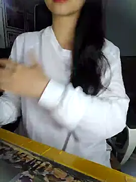 Suri amabel online show from 12/23/24, 12:52