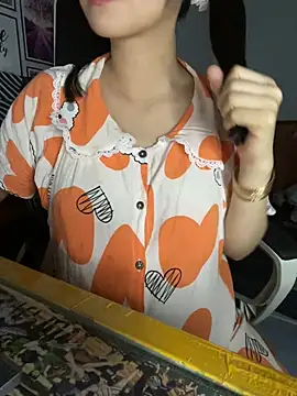 Suri amabel online show from 01/18/25, 12:47