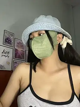 Suri amabel online show from 01/21/25, 04:54